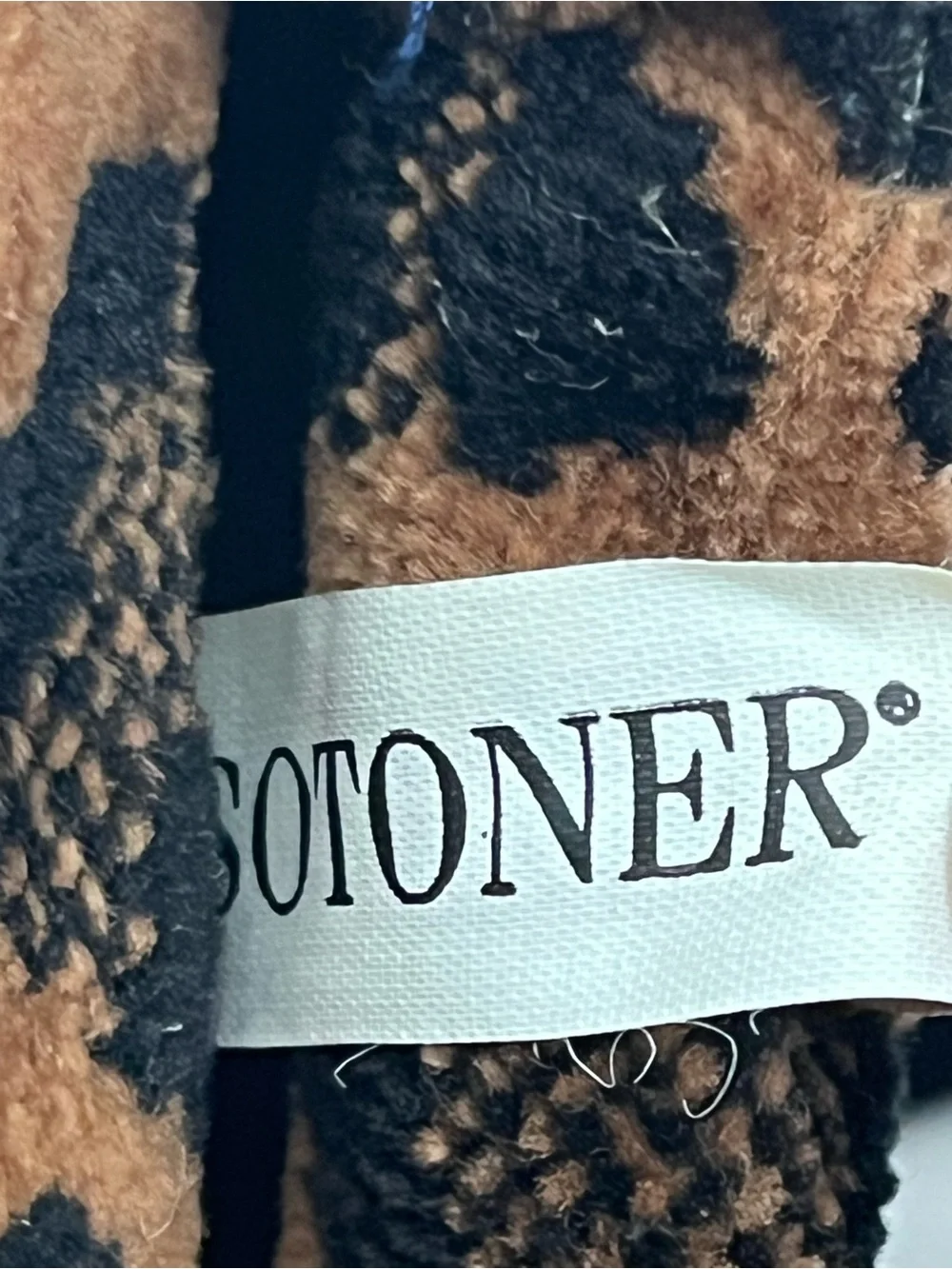 ISOTONER Black Faux Leather Leopard Print TrimGloves Size Medium Casual Chic